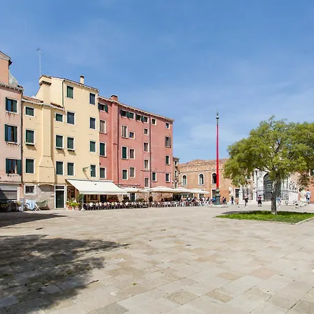 Daire Prince Apartments *